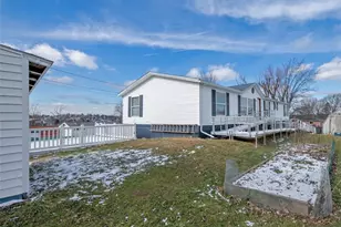 107 Indigo, Mount Pleasant Township, PA 15666 - Photo 2