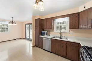 411 Kerry Dr, Butler, PA 16001 - Photo 14