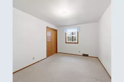 411 Kerry Dr, Butler, PA 16001 - Photo 24