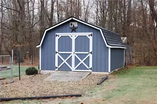 470 N Liberty Rd, Liberty Township, PA 16127 - Photo 22