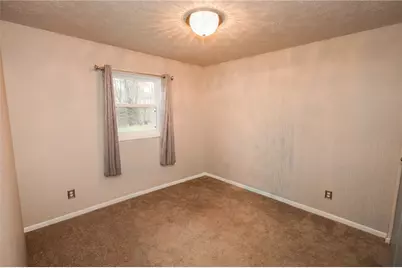 470 N Liberty Rd, Liberty Township, PA 16127 - Photo 12