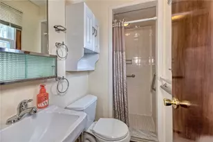 14114 Valley View Dr, White Oak, PA 15131 - Photo 20