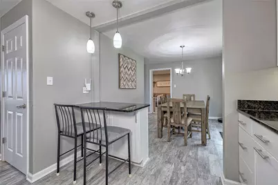 14114 Valley View Dr, White Oak, PA 15131 - Photo 10