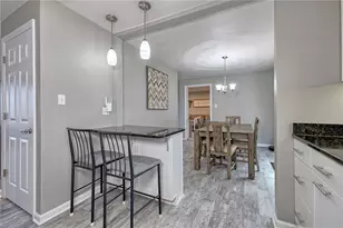 14114 Valley View Dr, White Oak, PA 15131 - Photo 10