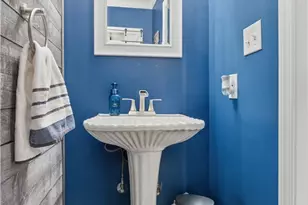 1465 Yorktown Dr, Cecil, PA 15055 - Photo 6