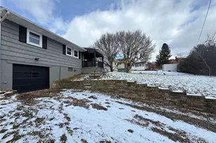 75 N Westmoreland Ave, Hempfield Township, PA 15601 - Photo 6