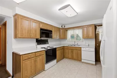 5613 Aiken Rd, Robinson Twp, PA 15136 - Photo 8