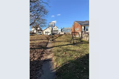 434 1st Ave, Ellwood City, PA 16117 - Photo 8