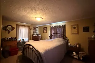 434 1st Ave, Ellwood City, PA 16117 - Photo 6