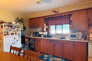 434 1st Ave, Ellwood City, PA 16117 - Photo 4