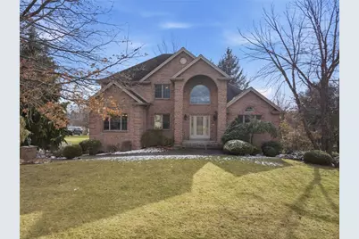 1000 Fawn Valley Dr, Cecil, PA 15317 - Photo 2