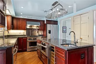 1238 Regency Dr, Pittsburgh, PA 15237 - Photo 4