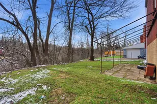 1219 Circle Dr, Pittsburgh, PA 15221 - Photo 32