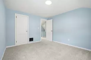 1219 Circle Dr, Pittsburgh, PA 15221 - Photo 22