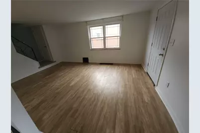 1219 Circle Dr, Pittsburgh, PA 15221 - Photo 2