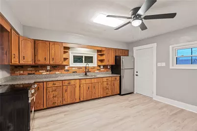 801 Spear Street, California, PA 15419 - Photo 2