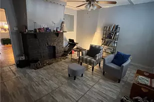 900 Hillsboro, Pittsburgh, PA 15204 - Photo 2