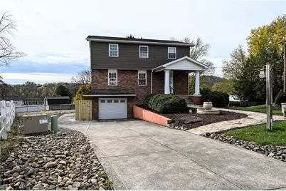 6 Adams Fisher Ct, Mount Pleasant Township, PA 15601 - Photo 4