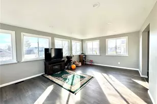 127 Hazel Ave, Ellwood City, PA 16117 - Photo 20
