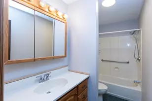 3195 Camberly Dr, Hampton, PA 15044 - Photo 14