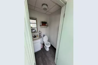 10320 Main Floor Perry Hwy, Pittsburgh, PA 15090 - Photo 16