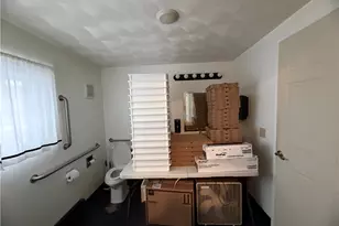 202 S Market St, Carmichaels-Cumberland, PA 15320 - Photo 14