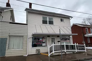 202 S Market St, Carmichaels-Cumberland, PA 15320 - Photo 6