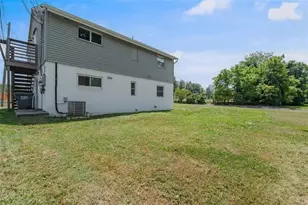 1122 Pittsburgh Rd, Valencia, PA 16059 - Photo 2