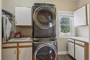 964 Thorn Run Rd, Coraopolis, PA 15108 - Photo 36