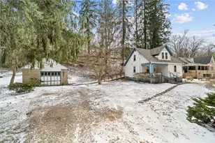 1341 Scrubgrass Rd, Scott Township, PA 15106 - Photo 2