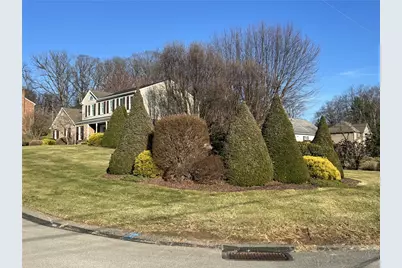 2501 Sarah Ct, Murrysville, PA 15668 - Photo 4