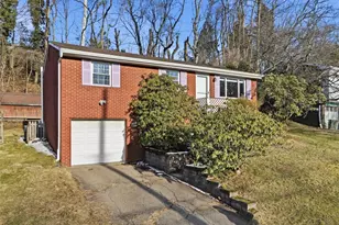 444 Fielding Dr, Pittsburgh, PA 15235 - Photo 2