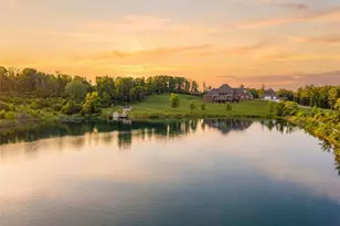 308 Sutherland Dr, Peters Township, PA 15367 - Photo 2