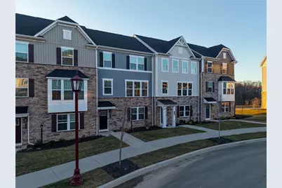 470 Nolan Circle, Cranberry Township, PA 16066 - Photo 2