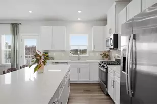 470 Nolan Cir, Cranberry Township, PA 16066 - Photo 16