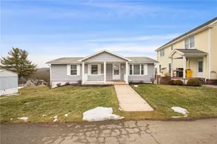 365 Sugar St, Hooversville Boro, PA 15936 - Photo 4