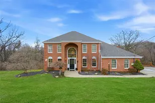 361 Kane Blvd, Scott Township, PA 15243 - Photo 2