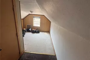 626 Ridgemont Dr, Pittsburgh, PA 15220 - Photo 16