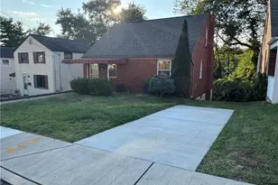 626 Ridgemont Dr, Pittsburgh, PA 15220 - Photo 2