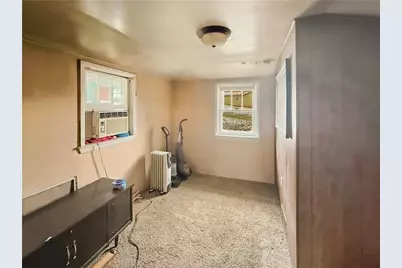 1513 Sycamore Ln, Mount Pleasant Township, PA 15666 - Photo 8