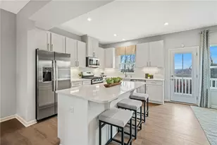 1187 Olivia Dr, Oakdale, PA 15071 - Photo 4