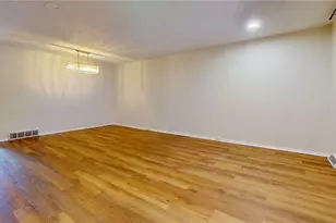 1210 Sheffield St, Pittsburgh, PA 15233 - Photo 8