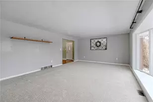 149 Crest View, Hempfield Township, PA 15601 - Photo 10