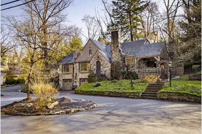 18 Forest Glen Dr, Pittsburgh, PA 15228 - Photo 4