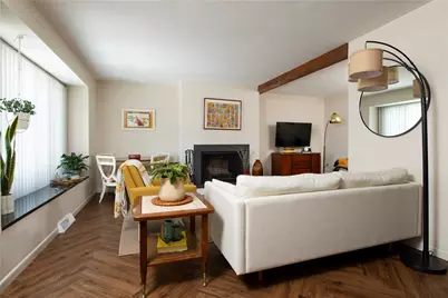 503 Kingsberry Ct, Ross Twp, PA 15237 - Photo 4