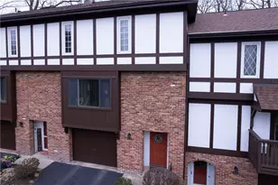 503 Kingsberry Ct, Ross Twp, PA 15237 - Photo 2
