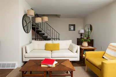 503 Kingsberry Ct, Ross Twp, PA 15237 - Photo 8