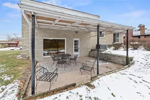 217 Pinecrest Dr, Pittsburgh, PA 15237 - Photo 40