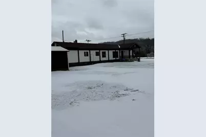 1631 Hyndman St, Connellsville, PA 15425 - Photo 1