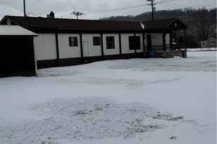 1631 Hyndman St, Connellsville, PA 15425 - Photo 1